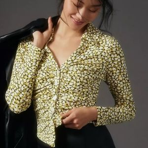 Maeve by Anthropologie Rouched Front Collar V Neck Abstract Print Size Large